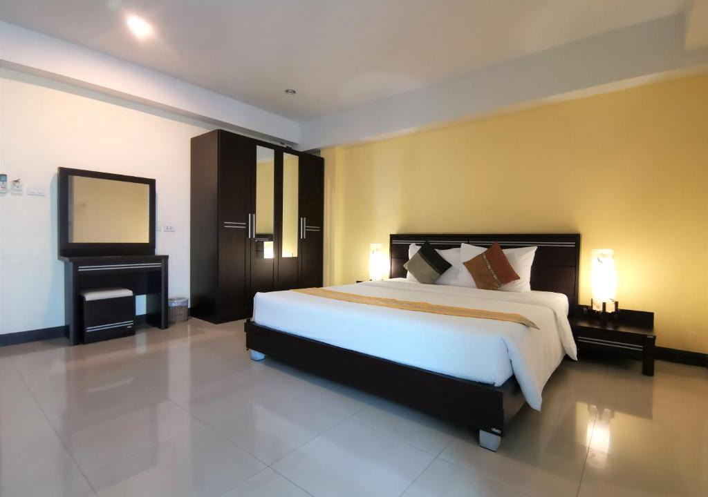 Talat Nuea Hotel | Phupara Place SHA Certified