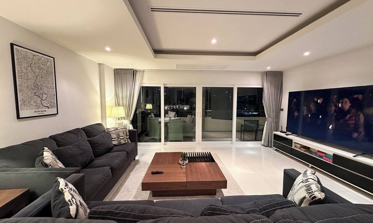 South Pattaya Condo | Pratumnak Hill - Family Suite 3 Bedroom Apartment Near Beach #VN Residence 2