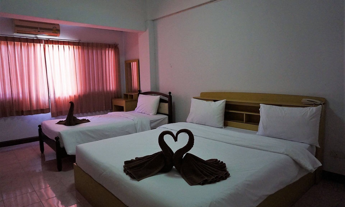 Nakhon Si Thammarat Hotel | Premier Hotel Nakhonsithammarat