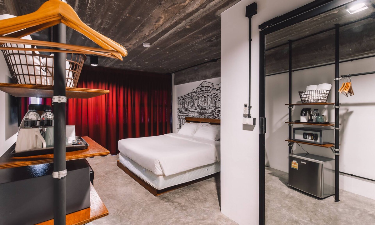 Old Phuket Town Hotel | Quip Bed & Breakfast Phuket Hotel