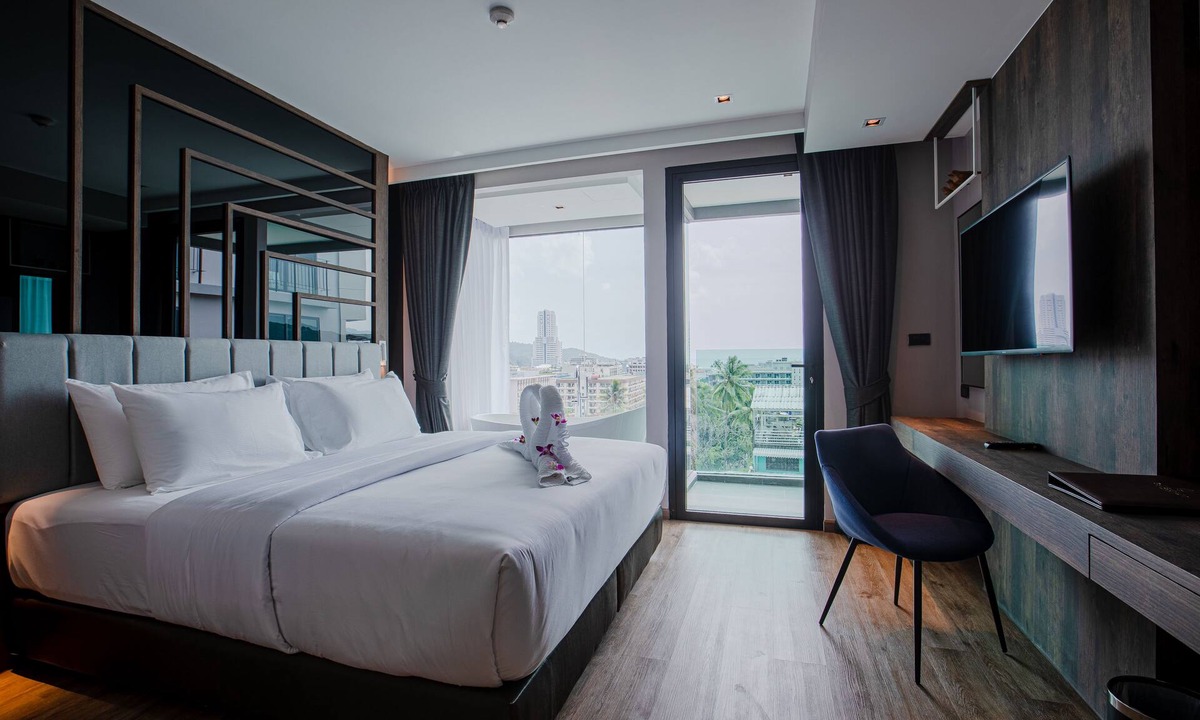 Nanai Road Hotel | Rak Elegant Hotel Patong