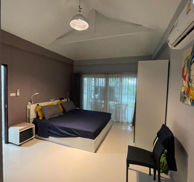 Kram Bed & Breakfast | Rok garden