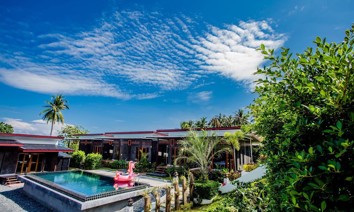 Wichit House | Room Only · Deluxe Room, 16min to Phuket Old Town