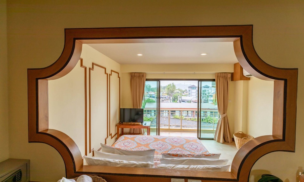 Downtown Krabi Hotel | ROYAL PINEAPPLE HOTEL | A Welcome to Wealth and Good Fortune