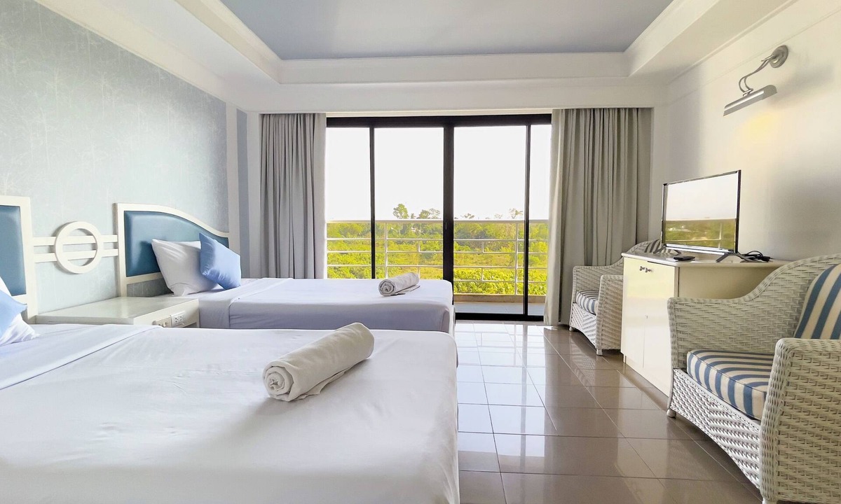 Trang Hotel | Rua Rasada Express