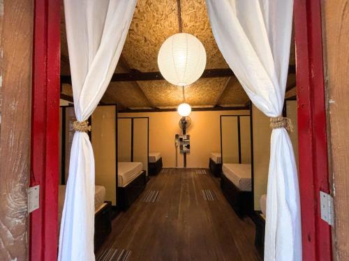 Ko Lanta Hostel | Sanctuary Hostel - Art & Adventure