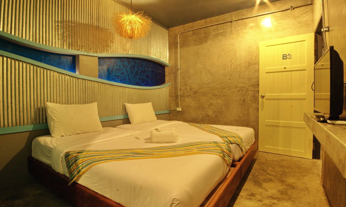 Khao Lak Hotel | Seabox Khaolak Hostel