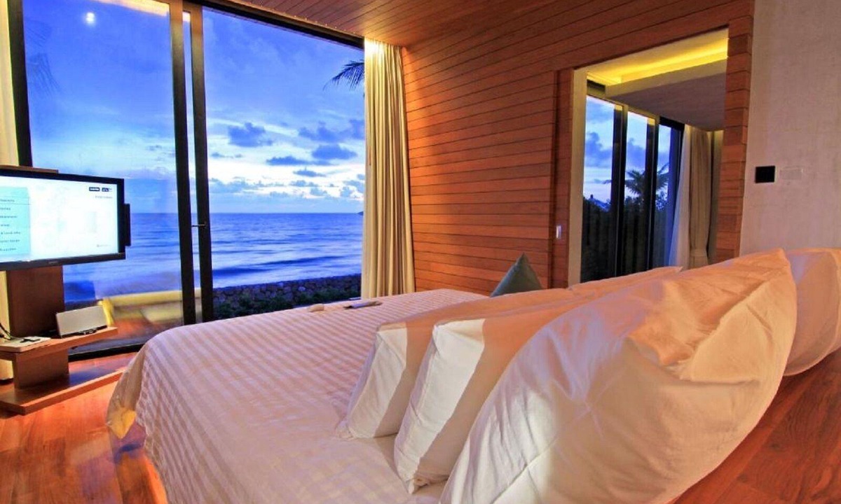 Khuekkhak Hotel | (SHA+)Beachfront Suite with Private Pool (BS4)