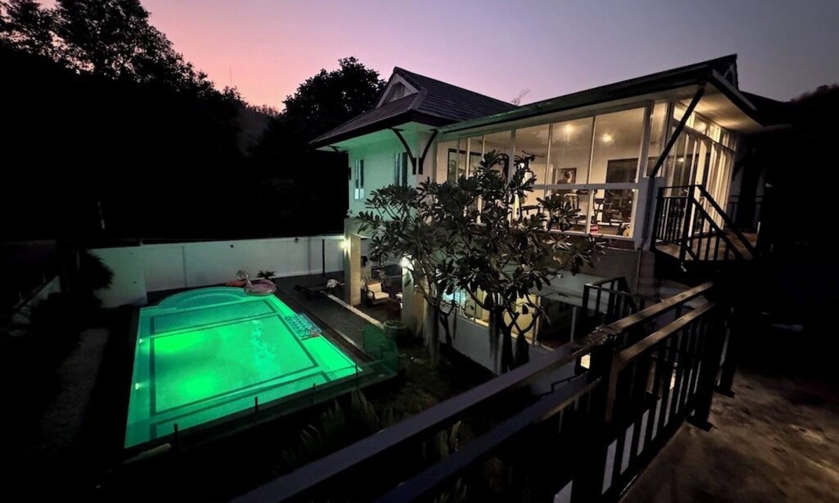 Hua Hin House | Spacious 4/5-Bed Villa with 11m Pool, Gym, Bar & Pool Table – Great Location!
