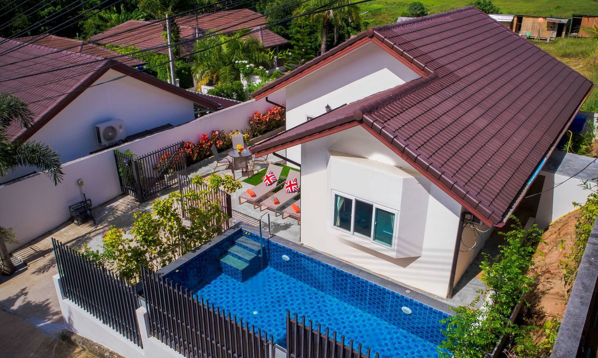 Chalong Villa | Star Private Pool Villa Peaceful 2 Br Tropical Hill