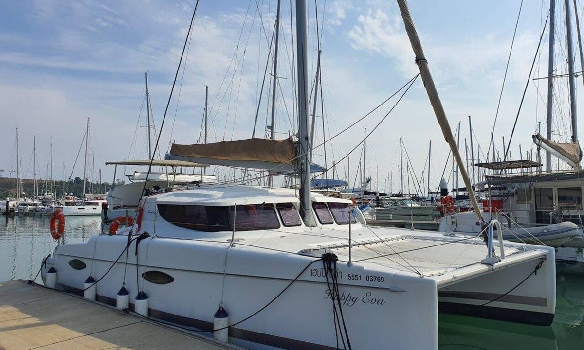 Ban Na Faek Boat Rental | Sun-Kissed Sailing Adventure in Phuket
