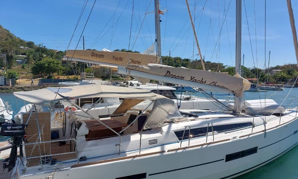Ban Na Faek Boat Rental | Sun-Kissed Sailing Adventure in Phuket