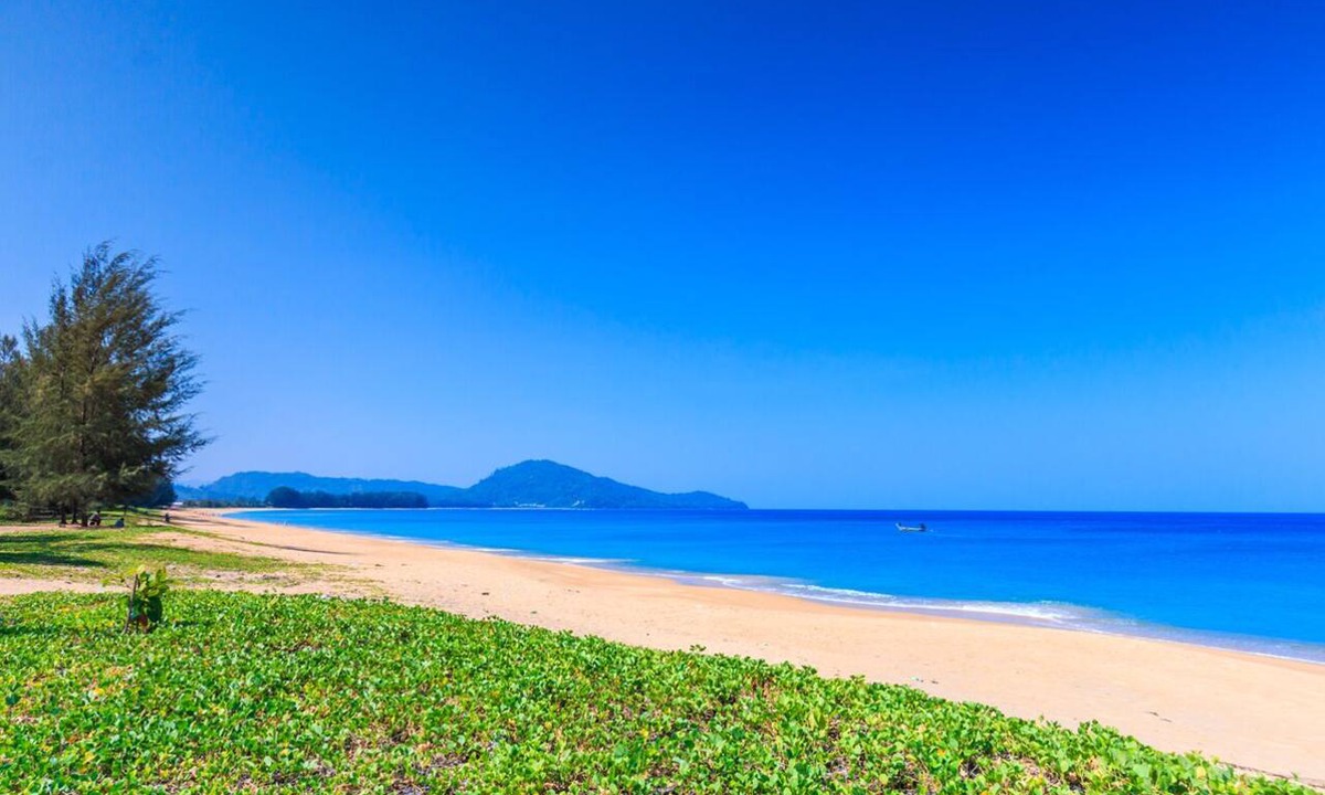 Ban Na Faek Boat Rental | Sun-Kissed Sailing Adventure in Phuket