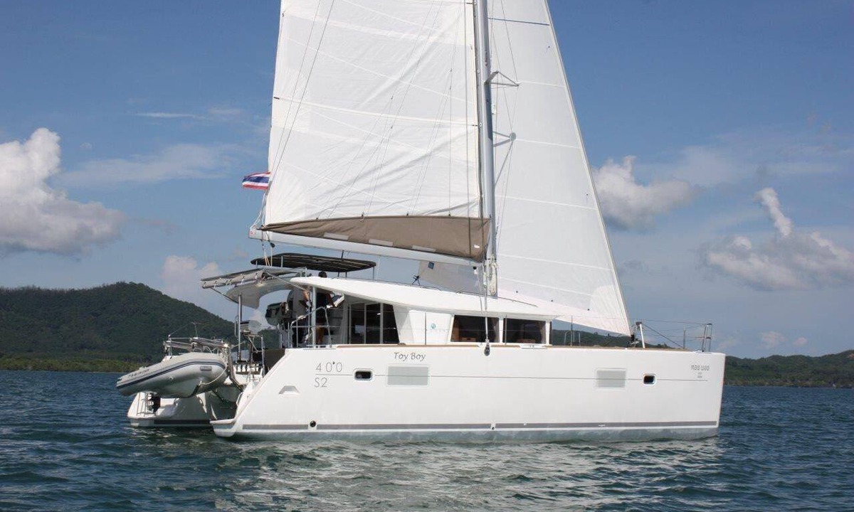 Ban Na Faek Boat Rental | Sun-Kissed Sailing Adventure in Phuket