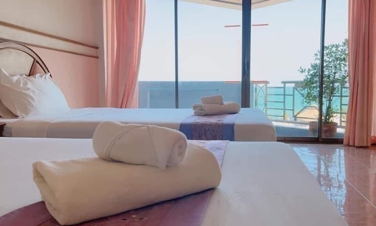Khanom Hotel | Supar Royal Beach Hotel