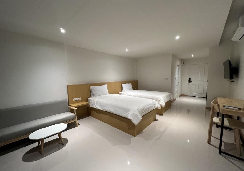 Phetchaburi Hotel | Super Highway Hotel