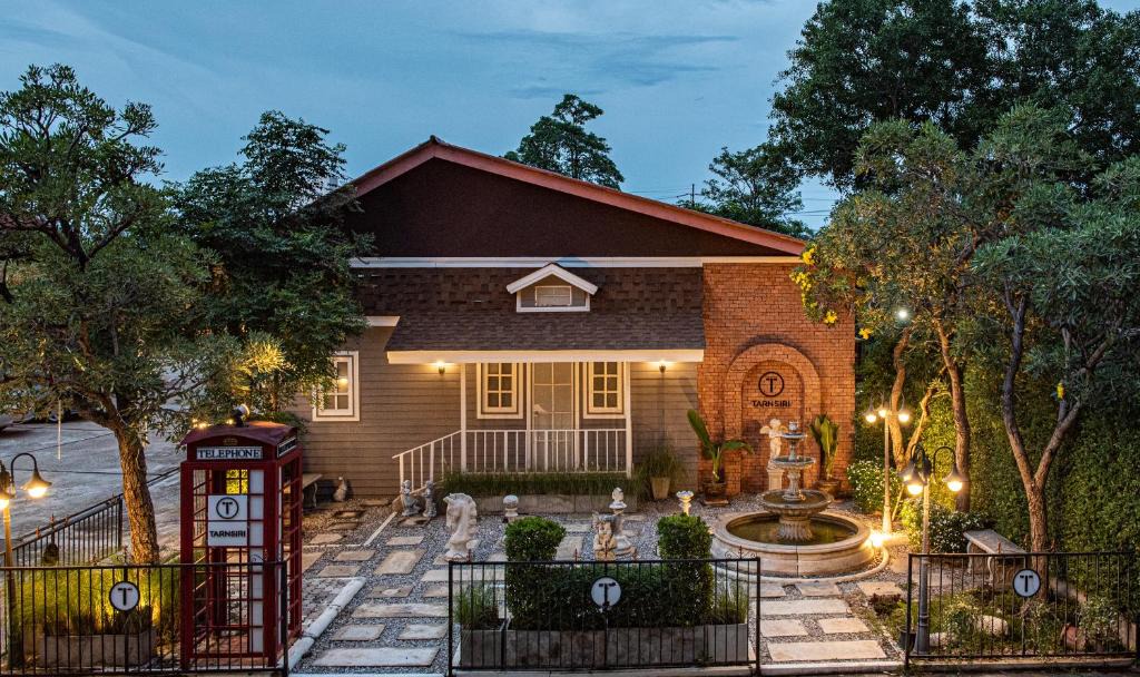 Pak Phraek Hotel | Tarnsiri Boutique Resort