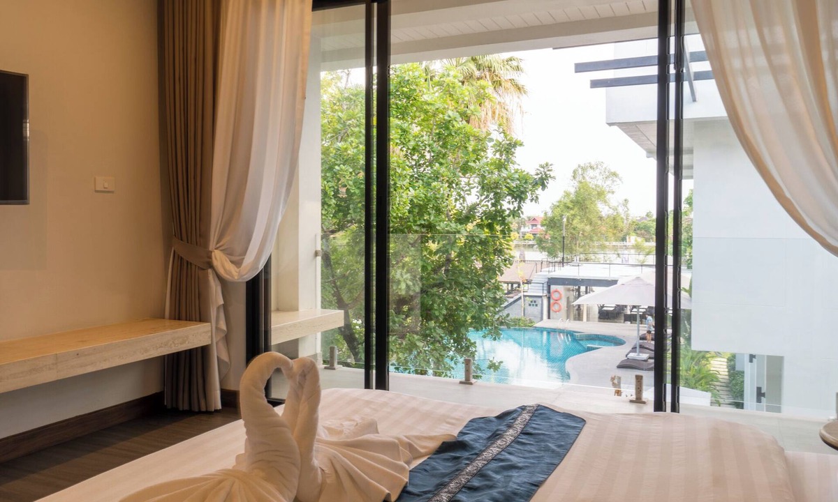 Samut Songkhram Hotel | The Grace Amphawa Resort
