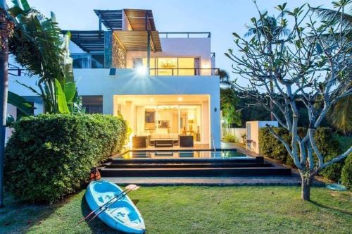 Bo Nok House | The hideaway beach front villas