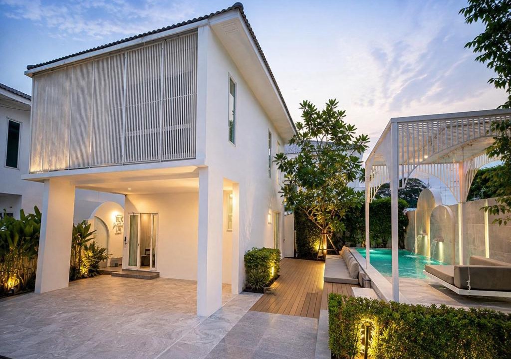 Saphan Sung Villa | THE RUX Pool Villa S8