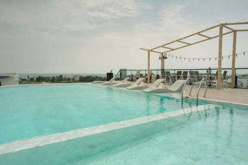 Hua Hin Hotel | Whale Hua Hin - SHA Plus