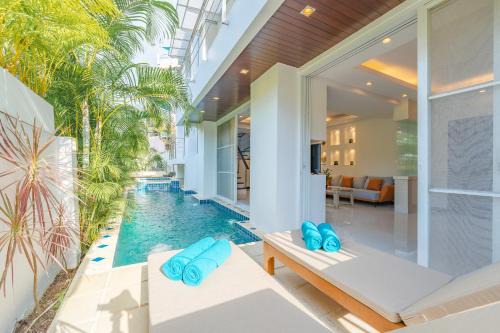 Patong Villa | White Villa Patong