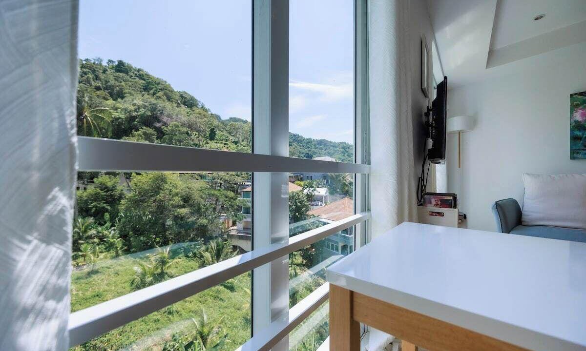 Chalong Hotel | Your Ideal Getaway in Kata, Thailand !