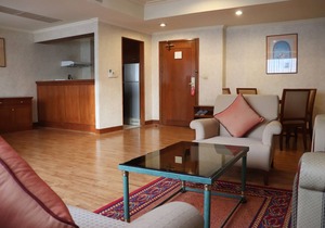 One Bedroom Grand Suite Apartment in the city center (G4) in Khlong Toei