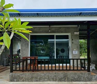 Khlong Khut House | ต้นหว้ารีสอร์ท Tonwa resort