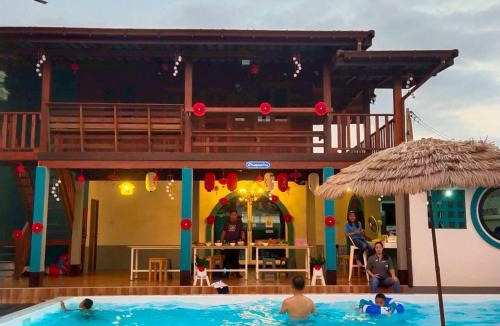 Si Racha House | บุญหยู พูลรีสอร์ท - BoonYu Pool Resort