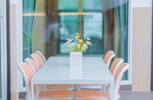 Huai Yai Villa | บ้านโฮมมี่เฮาส์ พูลวิลล่าพัทยา