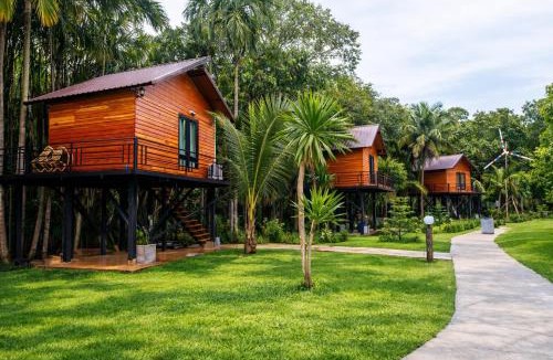 Ban Ta Khun Resort | ภูธาราทรีเฮาส์แอทเชี่ยวหลาน Phutara Treehouses At Cheowlan
