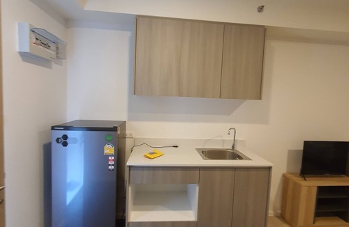Pratunam Condo | 1 bedroom condo 10 minutes walk to d-prep school, mega bangna and top golf