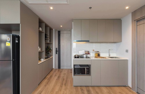 Pratumnak Hill Apartment | 2 Bed Room Sea View Luxury Unit - Beachfront Unit