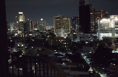 Rama 9 Apartment | 2-bedroom apartment in terrific Krung Thep Maha Nakhon with AC