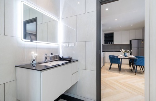 Cherngtalay Apartment | 2 Bedroom Title Legendary apartments in Tambon Choeng Thale