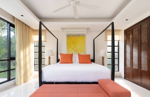 Bang Po Villa | 3 Bedroom Villa near Beachfront