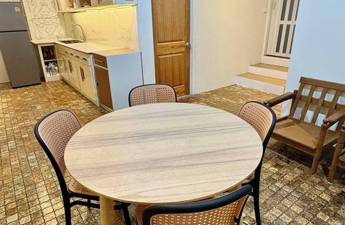 Chalong House | 3BR Family Villa - 1 km to Chalong Pier with WiFi