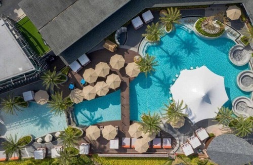 Patong Apartment | 60sqm Pool Access Suite in Patong w/Views C81