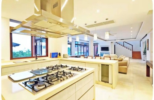 Wichit House | 7 Bedrooms Family Luxury Pool Villa Ocean View Sripanwa with Breakfast