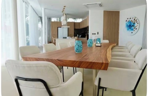 Koh Kaew House | 7BR VillaStunning Tropical Infinity Pool & Panoramic Ocean Views Bay Yamu
