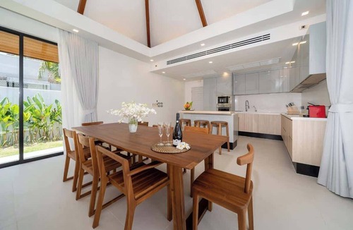 Choeng Thale Villa | Anchan Villas | 4 BR Signature Pool Villa - Tropical - Excellent Choice