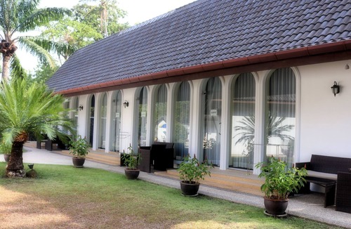 Chalong House | Angenehmes Ferienhaus in Chalong mit privatem Pool by Interhome
