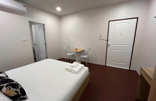 Talat Yai Villa | ApoHouse34 Minimalist townhome near Phuket Old Town
