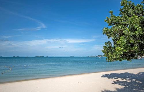 Rayong Resort | Aqua Beads Samed