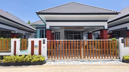 Hat Yai Villa | Aroya Pool Villa Hatyai