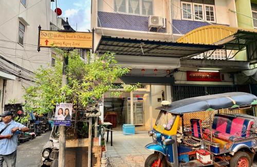 Talat Noi Apartment | Baan KhaoSoi - Rooftop House in Talad Noi