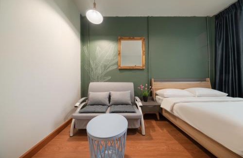 Maha Phruttharam Hostel | Baan La-Or Heritage Suite