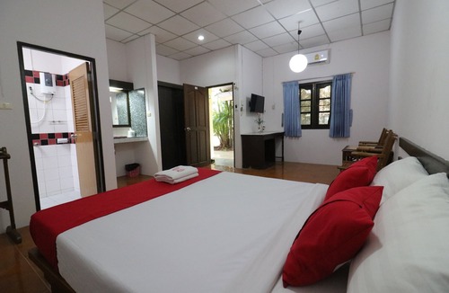 Talat Nuea House | Baan Nat The Village