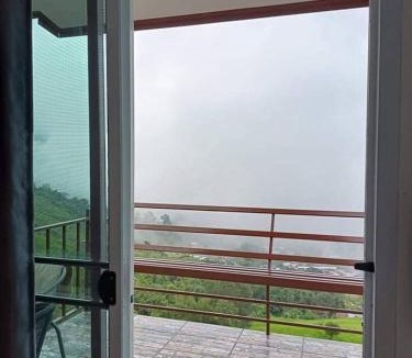 Ban Noen Hotel | Baan Phak Sai Lom Nao
